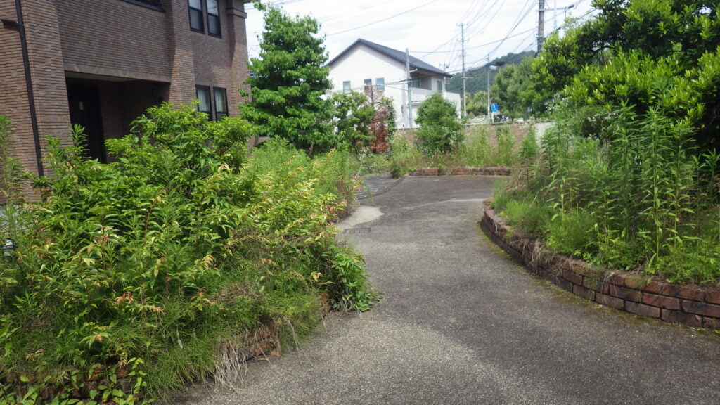 施工実例 福島市/Ｔ様邸　防草シート工事｜内池工業