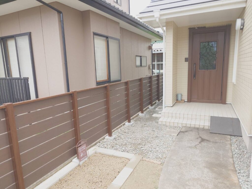 施工実例 二本松市/Ａ様邸　フェンス・花壇工事｜内池工業