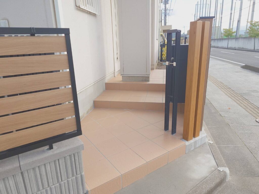 施工実例 福島市/Ｉ様邸　門柱・フェンス・アプローチ工事｜内池工業