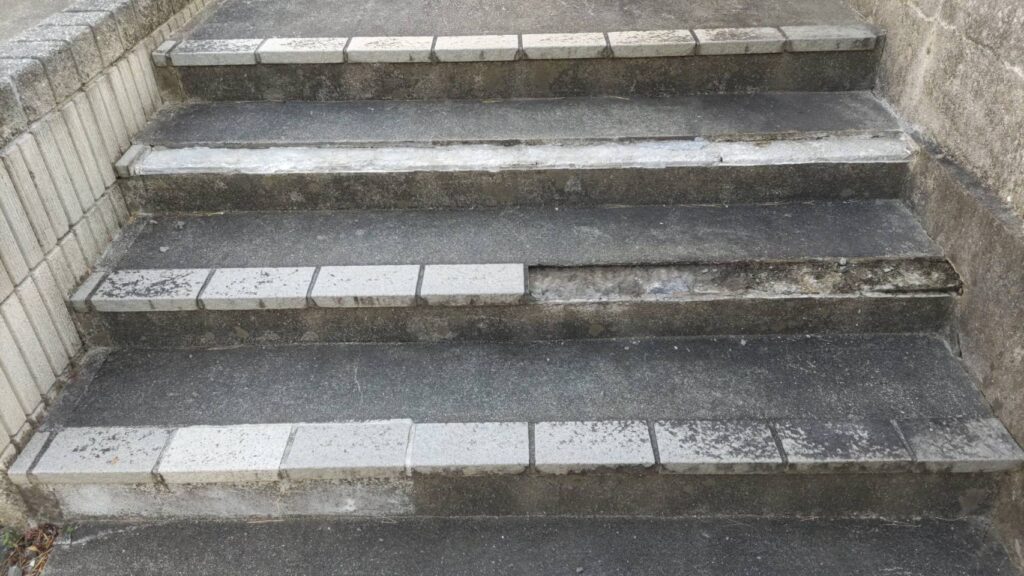 施工実例 福島市/Ｎ様邸　ステップタイル修繕工事｜内池工業