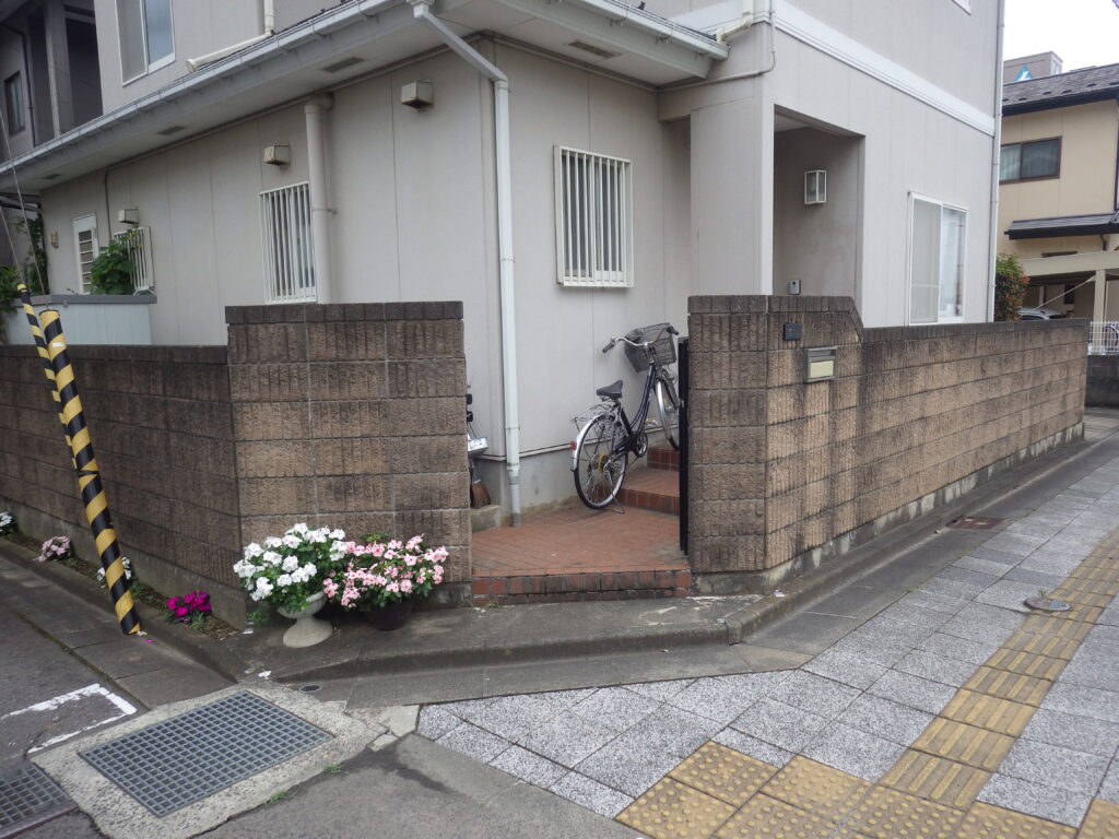 施工実例 福島市/Ｉ様邸　門柱・フェンス・アプローチ工事｜内池工業