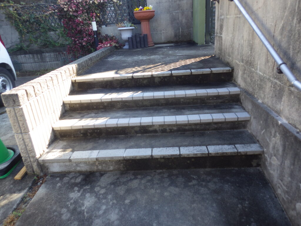 施工実例 福島市/Ｎ様邸　ステップタイル修繕工事｜内池工業