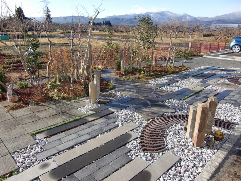 福島市　伊達市　相馬市　南相馬市　内池工業　エクステリア　外構　ガーデン