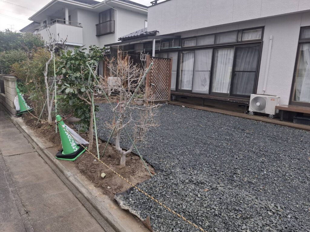施工実例 福島市/Ｋ様邸②　お庭整理・砕石敷き工事｜内池工業