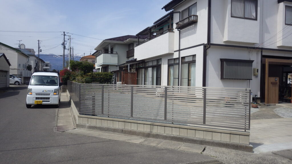 視認性が高くなりました 施工実例 福島市/K様邸① 境界フェンス工事|内池工業