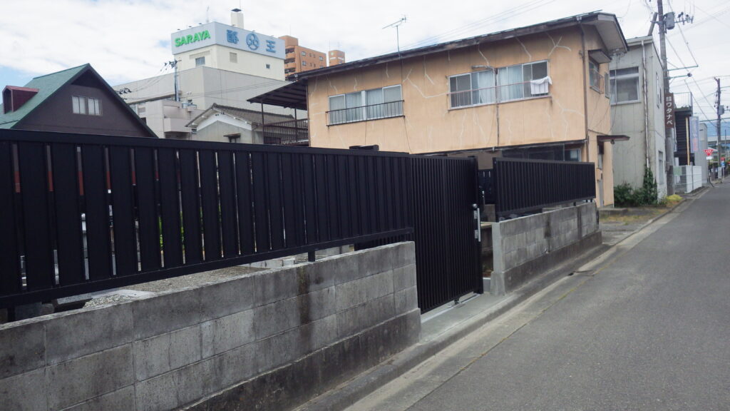 施工実例 福島市/誓願寺様邸　門扉リフォーム工事｜内池工業